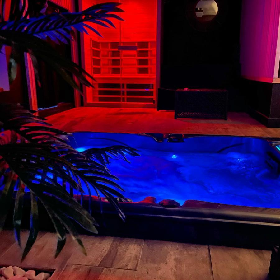 La Suite Grenoble Spa Jacuzzi Et Sauna Privatif 外观 照片