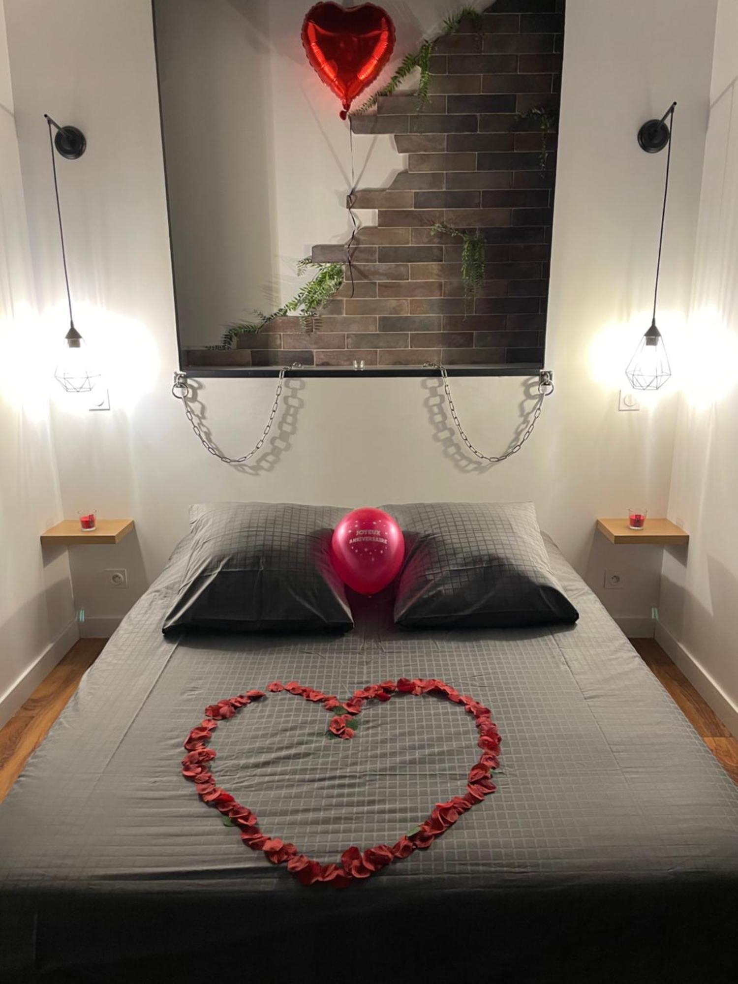 La Suite Grenoble Spa Jacuzzi Et Sauna Privatif 外观 照片