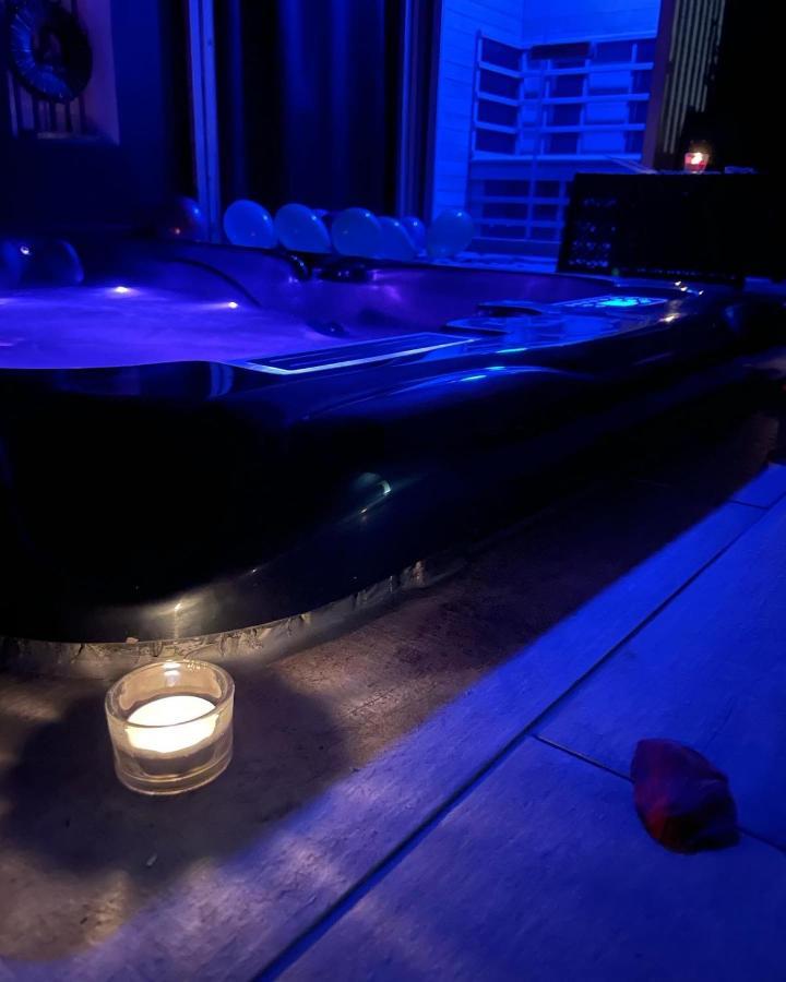 La Suite Grenoble Spa Jacuzzi Et Sauna Privatif 外观 照片